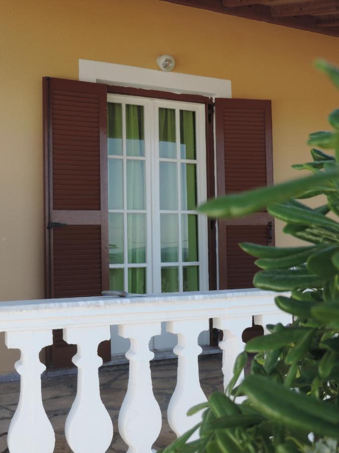 Apartments Peli-Maria Agios Stefanos Avliotes  Exterior photo